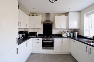 Kitchen- click for photo gallery